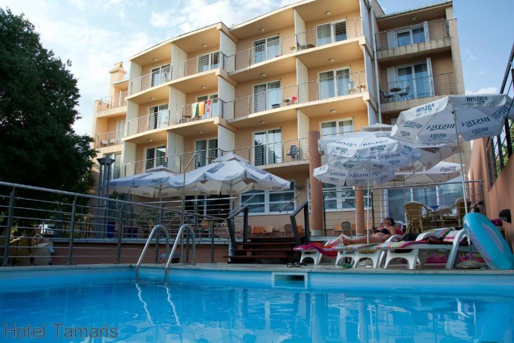 Hotel Tamaris ノヴィ・ヴィノドロスキー エクステリア 写真